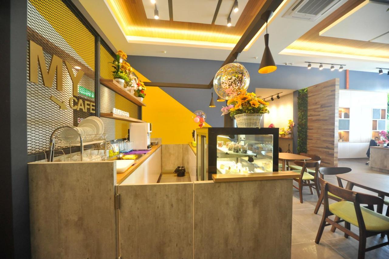 Mye Hotel Muar Exterior photo